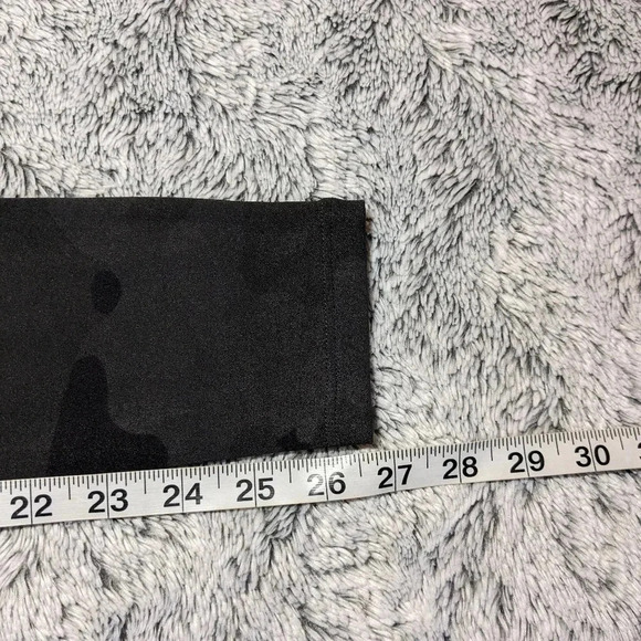 NEW American Giant Black Gray Camo Leggings Size 2 Pocket Power Legging - Picture 3 of 5